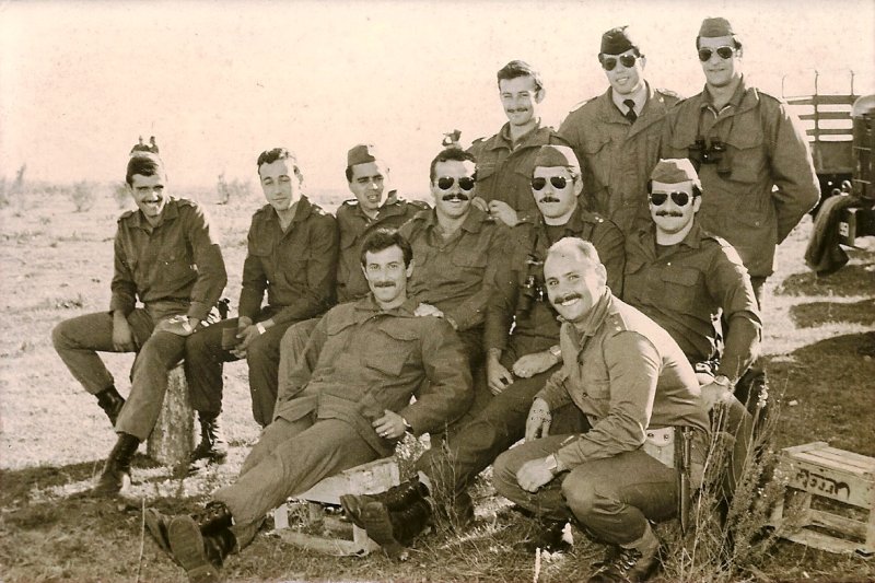 Oficiales - Foto 01 - Salto, 1982